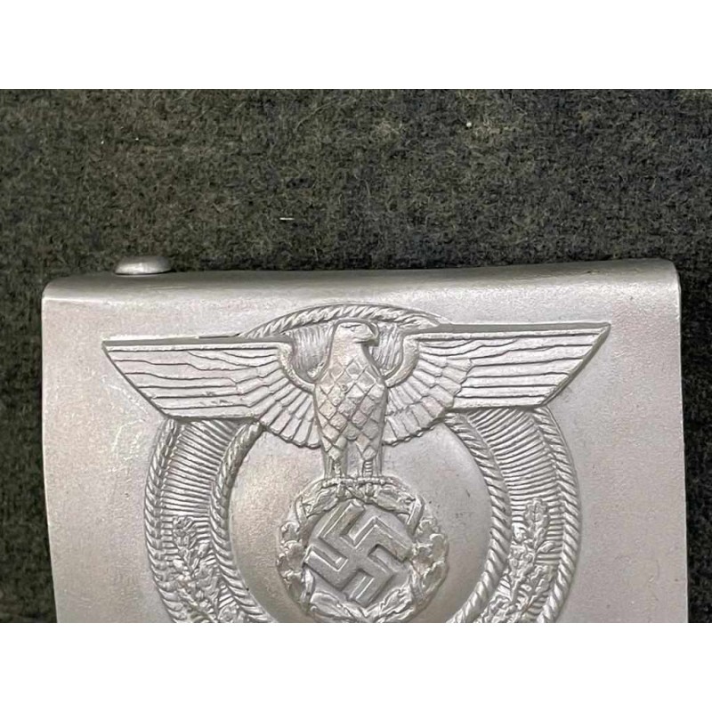 The Vermanshaften buckle of C.T.D.