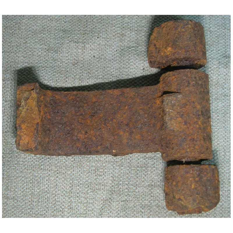 Tiger 1 Driver's hatch bracket