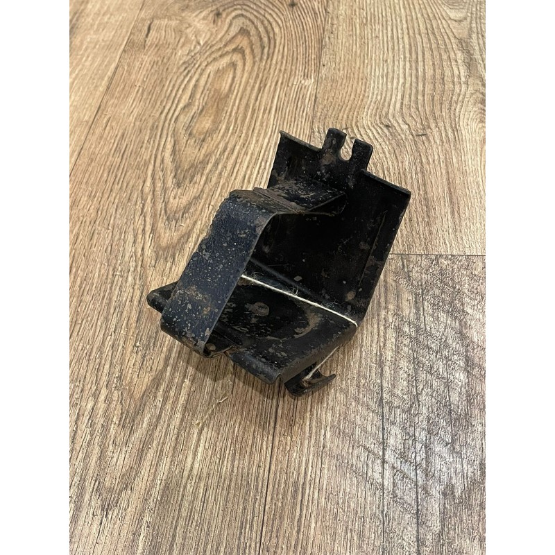 Motorcycle battery bracket