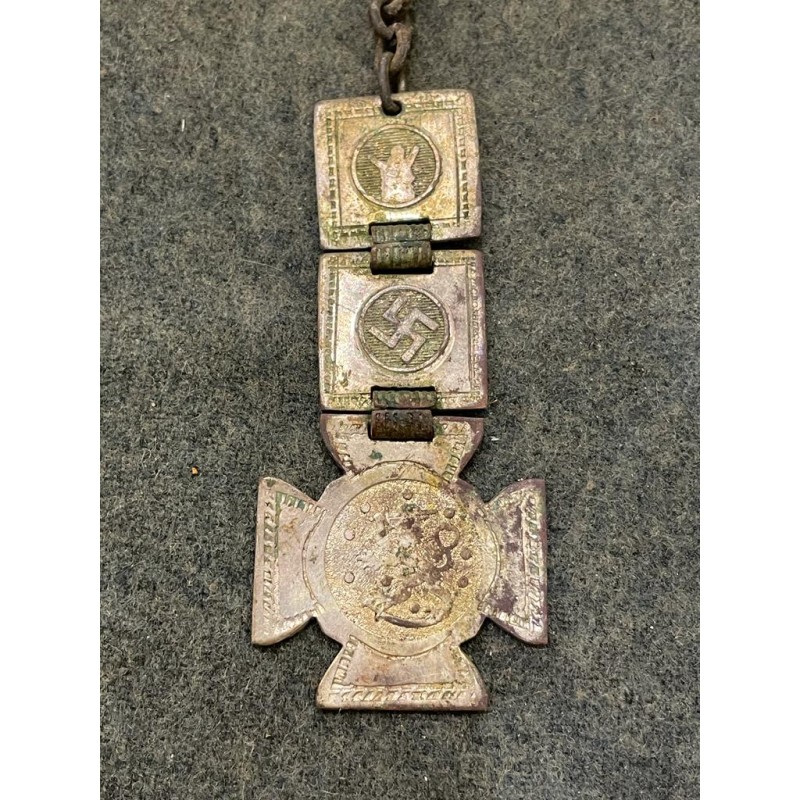 Original pendant most SS soldiers