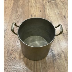 Pot with stamps, in excellent condition