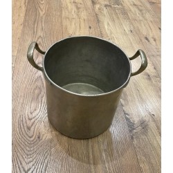 Pot with stamps, in excellent condition