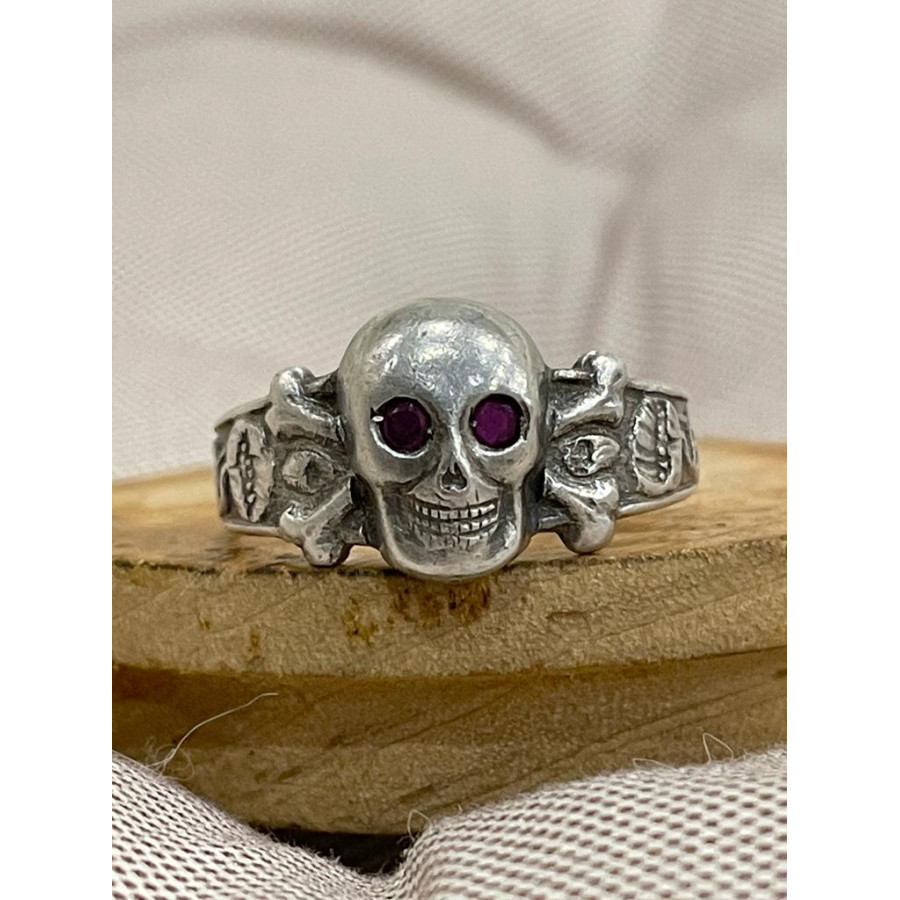 SS Totenkopf Division soldier ring