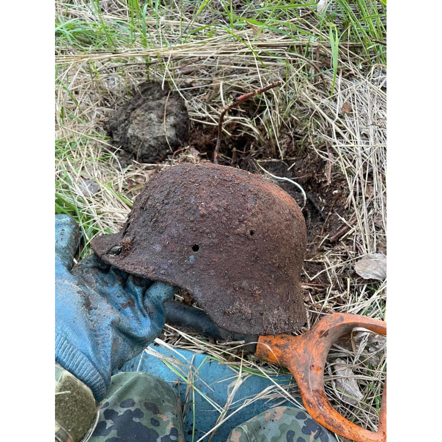 SS Totenkopf M40 helmet in Good condition!