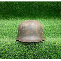 Early M35 Jager helmet! Camo! 2 Decals. Paints 90%